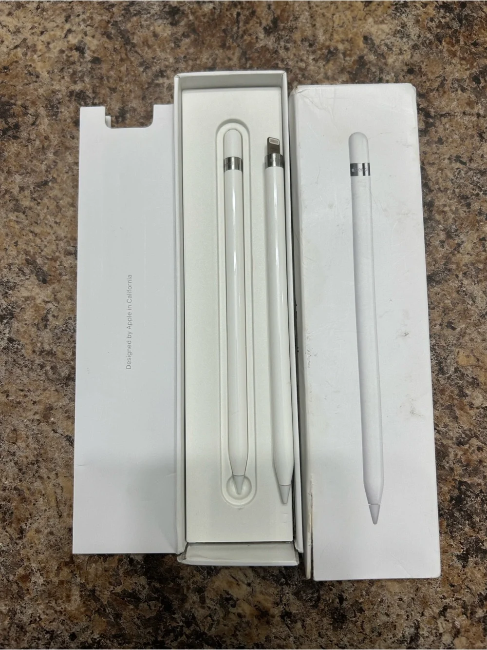 Apple Pencil (White) - Lightning Connector